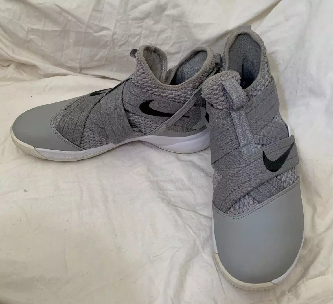 Nike Lebron Soldier XII TB Zoom Mens Size 7 Grey Basketball Shoes