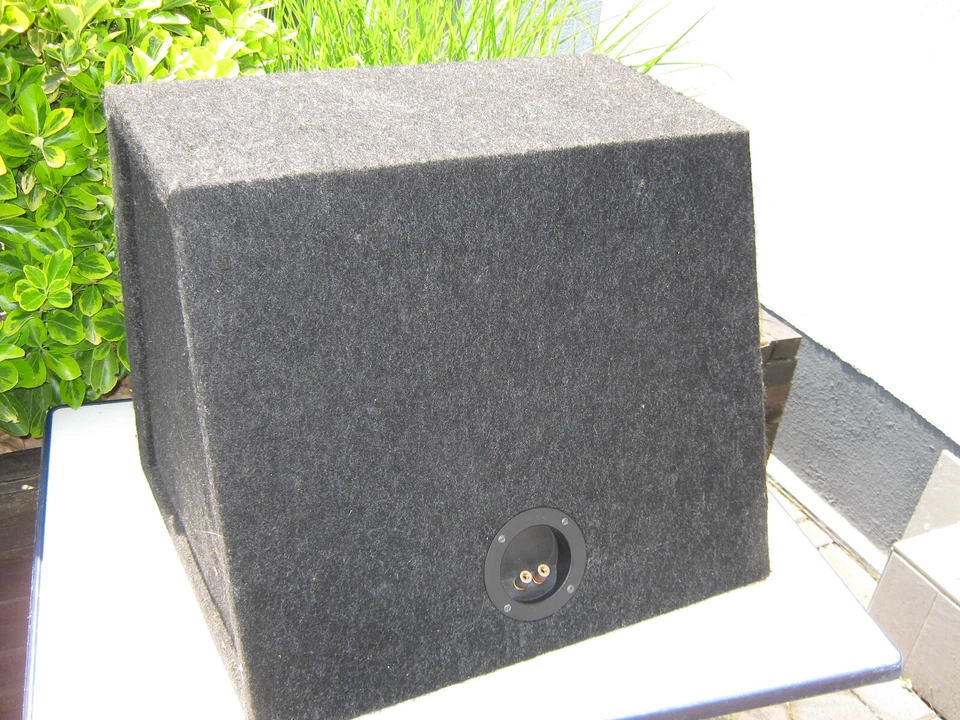 Kicker Freeair C12a-30cm 12 Zoll Aktiv Subwoofer im Reflex-Gehäuse Ca. B 54cm - Bild 4 von 4
