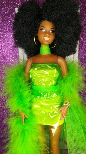 Barbie Fashionistas 105 in Signature Chromatic Couture Green Doll Convention - Foto 6 di 10