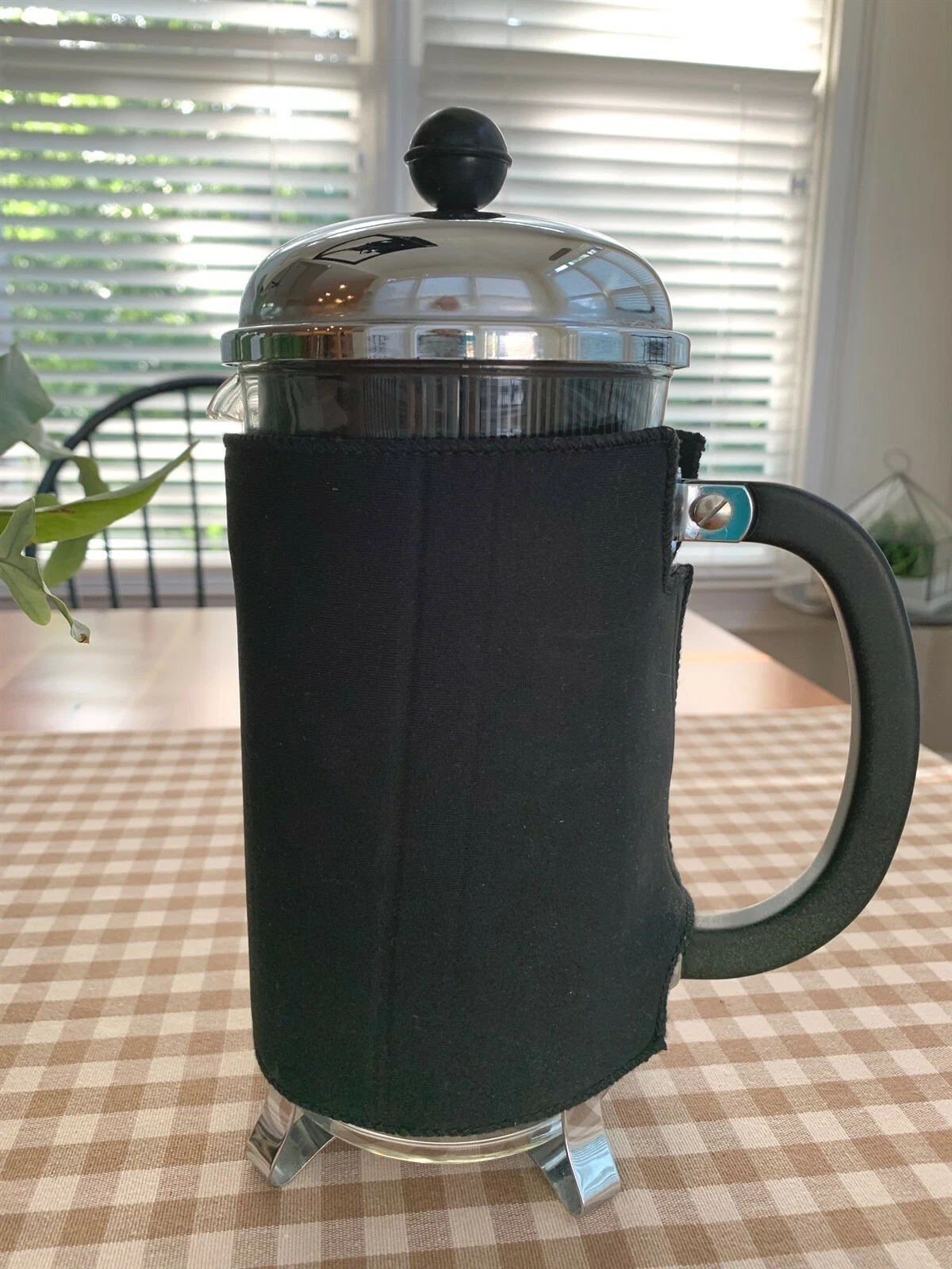 BODUM Chambord French Press Coffee Maker 8 Cup with Nero Neoprene Coat Sleeve