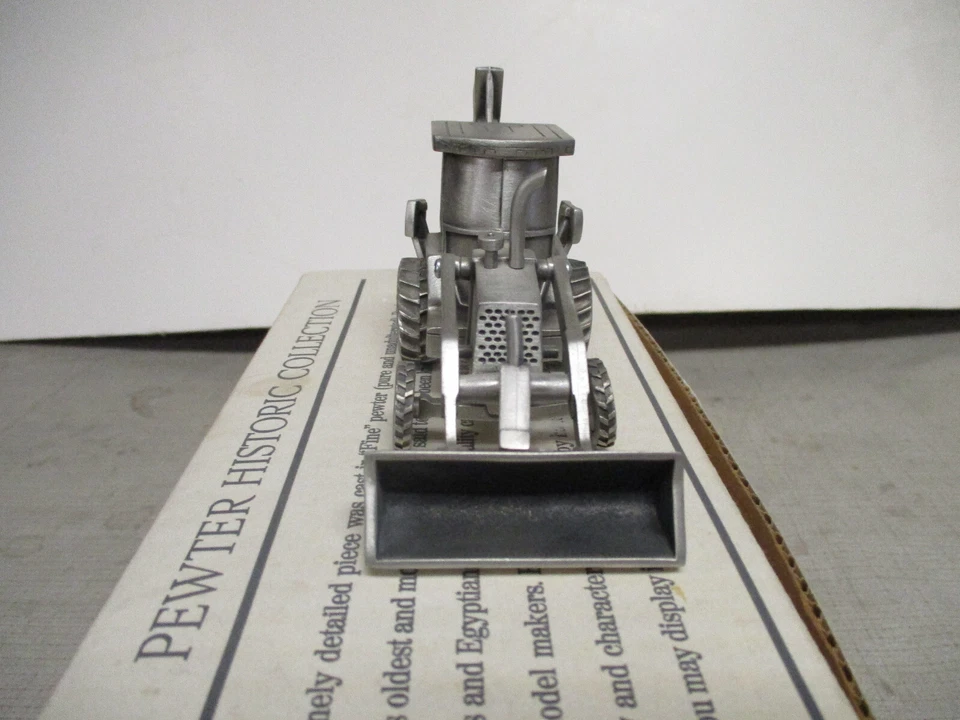 Pewter SpecCast John Deere Model 310D Toy Backhoe, 1/43 Scale, NIB - Image 4 of 4