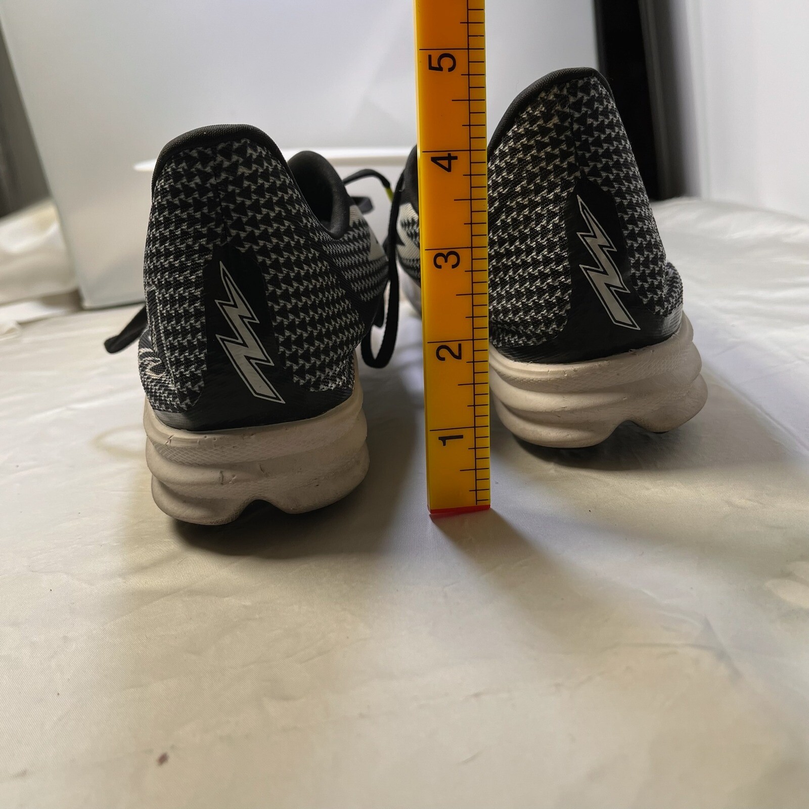 Hoka One One Crescendo MD Track Spike Shoes Middle Distance Black White 13.5 thumbnail 7