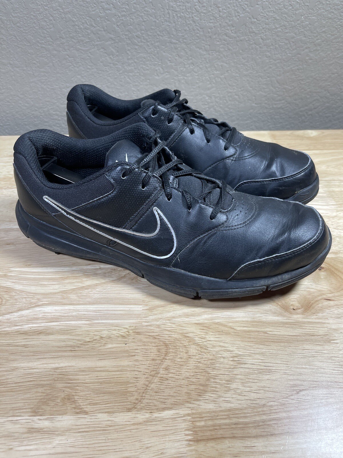 Nike Durasport 4 Golf Mens Size 10.5 Black Shoes Sneaker Soft Spikes