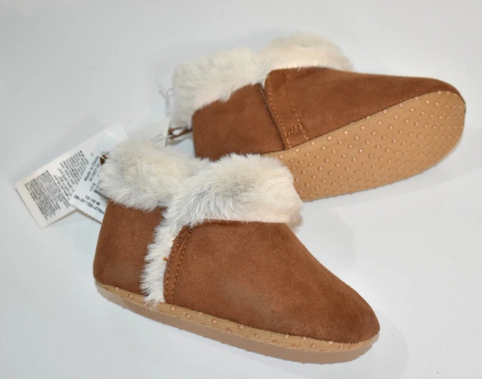 Old Navy Boots Size 18-24 Months Faux Fur Brown Girl's - Image 2 of 2