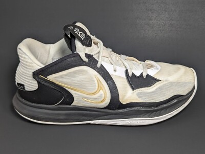 Nike Kyrie Basketball Shoes Sneakers Men's Size White Black