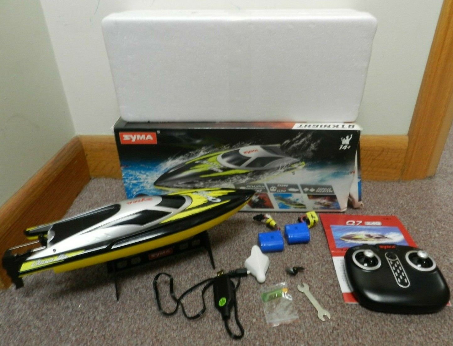 SYMA Q7 Knight RC Remote Control Boat for Adults/Kids, 20+ km/h 2.4GHz (Used)