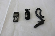 NOKIA 8260 CELL PHONE W/Leather case and car charger