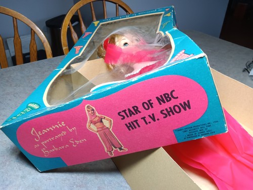 1966 I Dream of Jeannie Libby Doll in Box Red Barbara Eden 19" TV Show - Picture 9 of 18