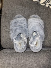 UGG Women's Fluff Yeah Slipper Size 8