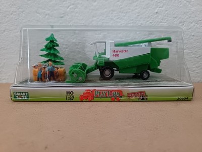 979A HARVESTER 480 SMART TOYS PLAY FARM DIE CAST GLOBE 1:87 SCALE