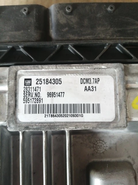 CENTRALINA MOTORE CHEVROLET Orlando 1° Serie 25184305 96951477 - Immagine 2 di 4