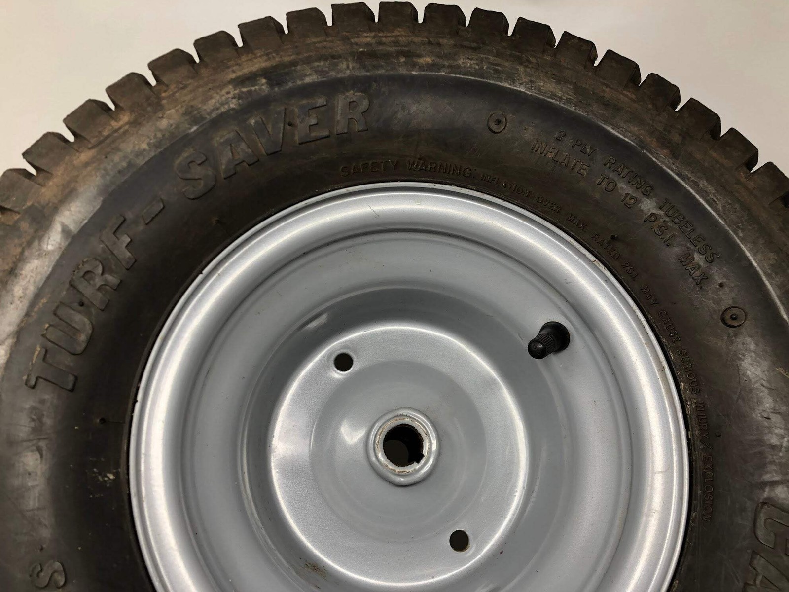 Carlisle Turf-Saver Wheel & Tire Assembly 18X9.5-8