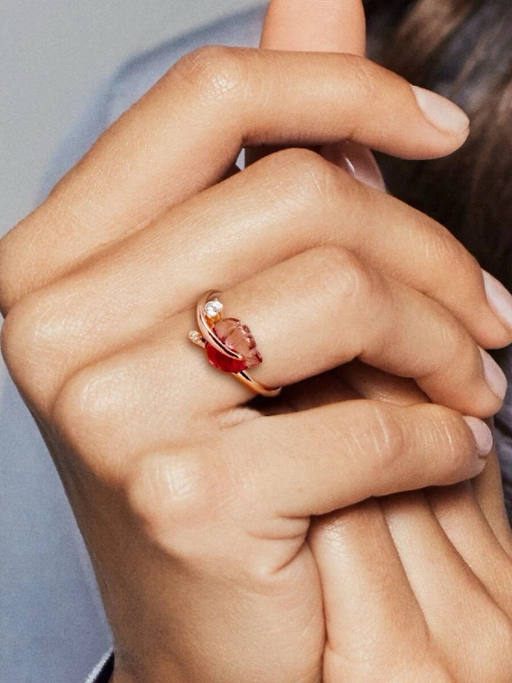 Anillo Pandora Rosa Hoja Cristal Murano | Chapado en Oro Rosa 14K | Talla 8.5 Foto 3 de 4