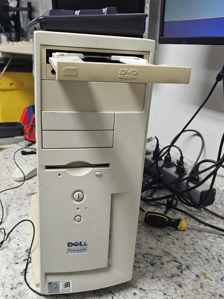 Retro Gaming Dell Dimension XPS R400 Intel Pentium II 400MHz 320MB