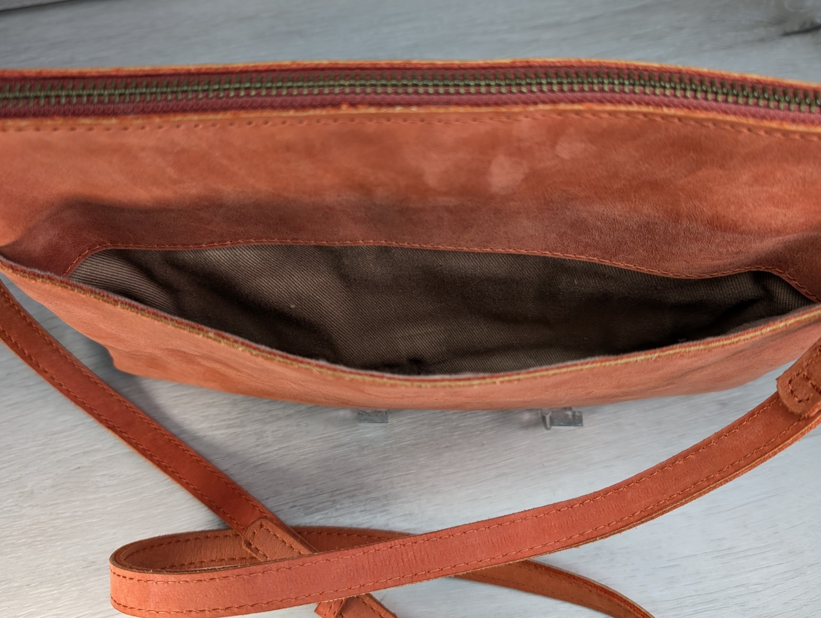 ABLE Raw Leather Crossbody Bag / Purse Top Zip Multiple Pockets 11" x 7" 