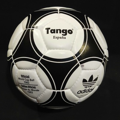 adidas tango 1982