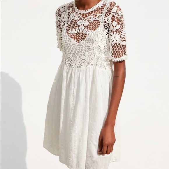 NWT ZARA EMBROIDERED DRESS WITH CROCHET TRIM Off-white 0881
