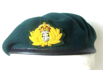 ROYAL NAVY COMMANDO VETERAN QUEENS CROWN OFFICER BASKENMÜTZE & MÜTZENABZEICHEN EIIR RN HMS