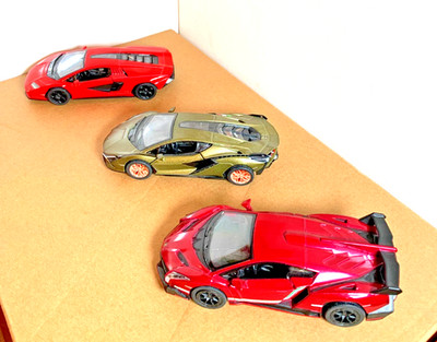 BUY 1 get 2 FREE-Kinsmart - 1:38 Scale Model Lamborghini Countach LPI 800-