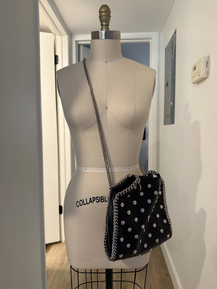 Stella McCartney 铆钉 Falabella 迷你托特包 状况完好 带防尘袋 — 第 4/4 张图片