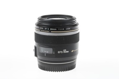 CANON EF-S 60mm f/2,8 Macro USM - SNr: 84053165