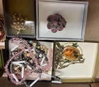vintage jewelry lot  all wearable Lot #M111 — photo 3