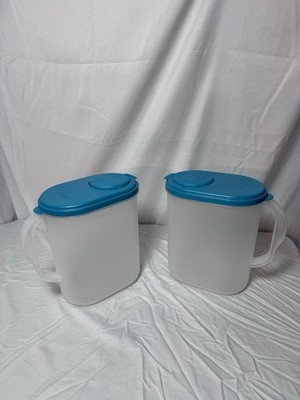Lot Of 2 Sterilite 0490N4- 1 Gallon Clear Oval Pitcher With Teal Lid Vintage