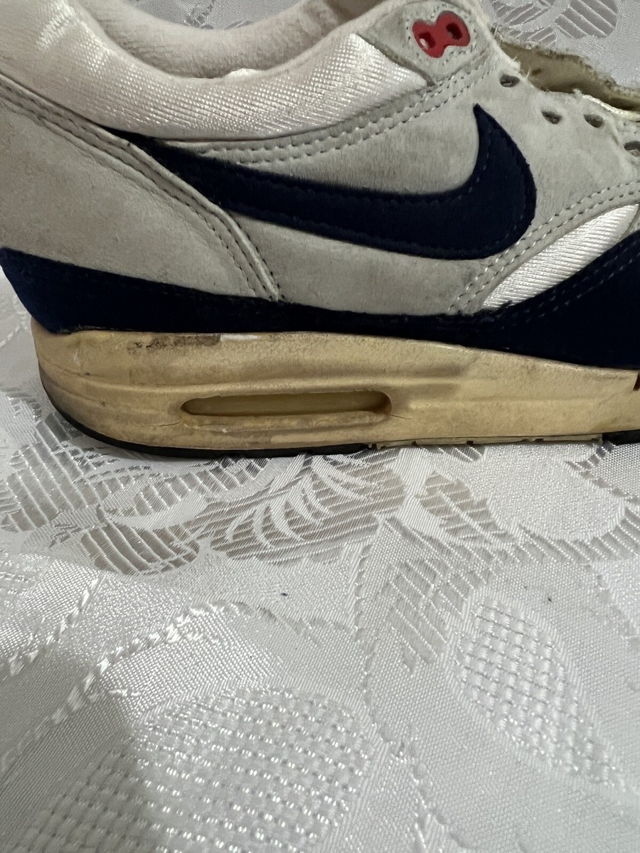 Nike Air Max 1 ホワイト/ブラック/レッド NIKE AIR MAX 1 WHITE/UNIVERSITY RED-PURE PLATINUM-BLACK
