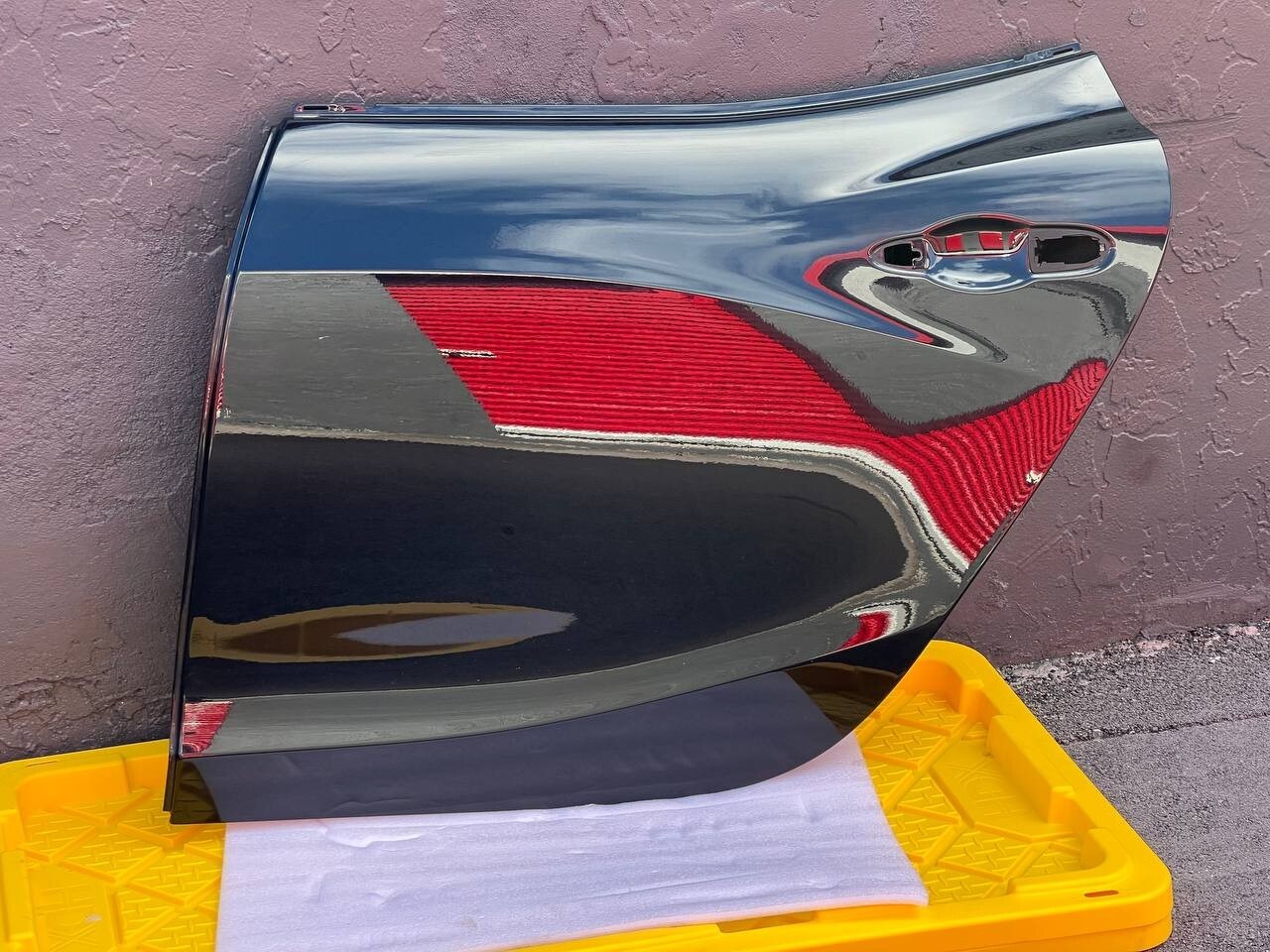 Maserati Ghibli FRONT+LEFT Door shell P/N 670006728