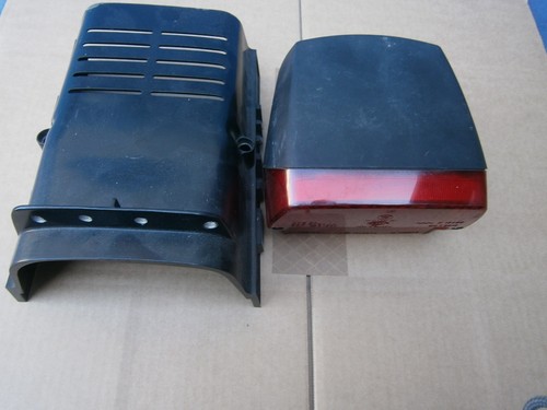 BMW Teilereste  Anlasserhaube und Rücklicht Boxer ab 1980