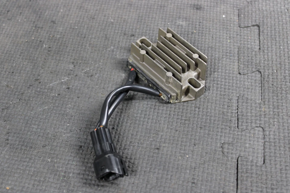 Suzuki RMZ250 2012 RMZ250L RMZ450 OEM rectificador regulador de voltaje Foto 2 de 4