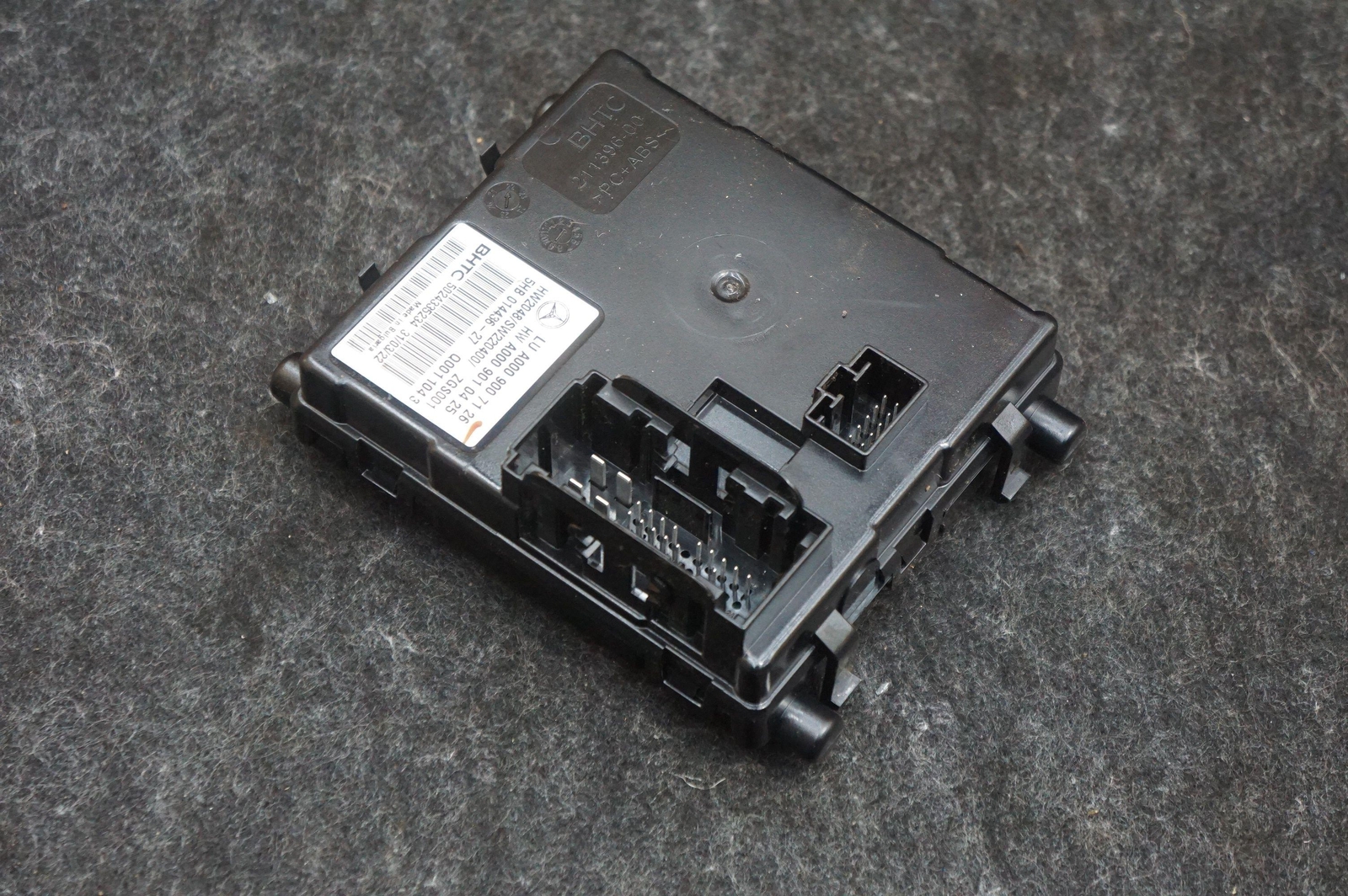 HVAC Air Conditioning Control Module ECU OEM 0009007126 Aston Martin Dbx 707 23