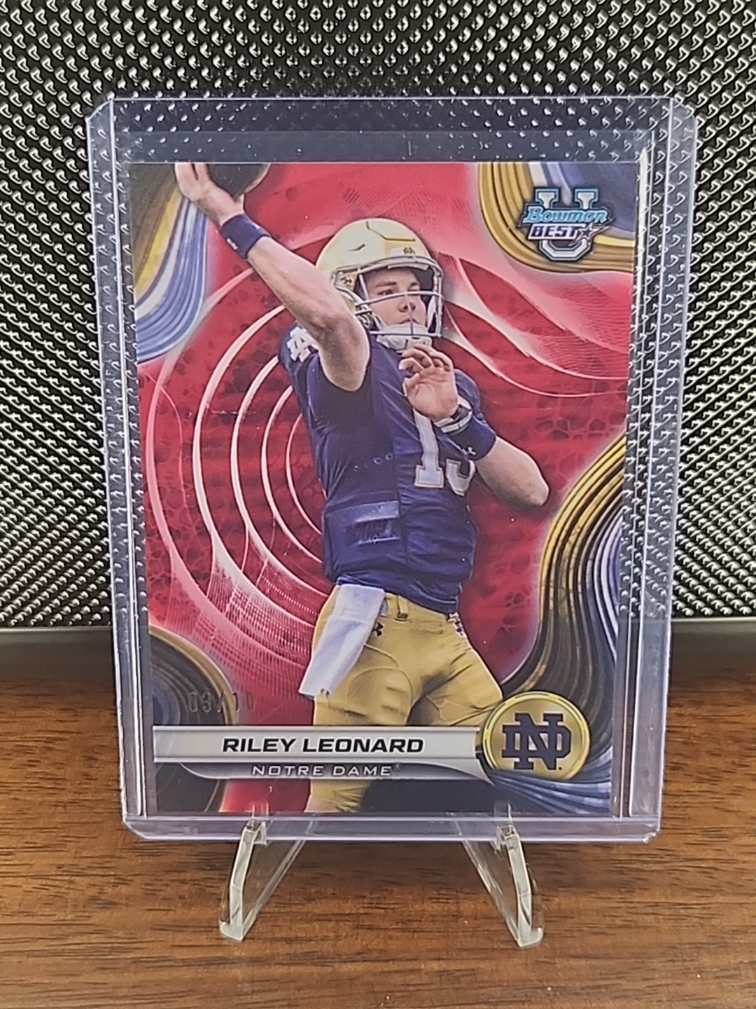2024 Bowman Best U Riley Leonard Red Geometric Refractor /10 #29