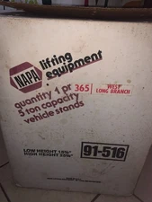 NAPA USA made JACK STANDS 5 Ton 10,000 pound Capacity Ratcheting (1 pair) 91-516