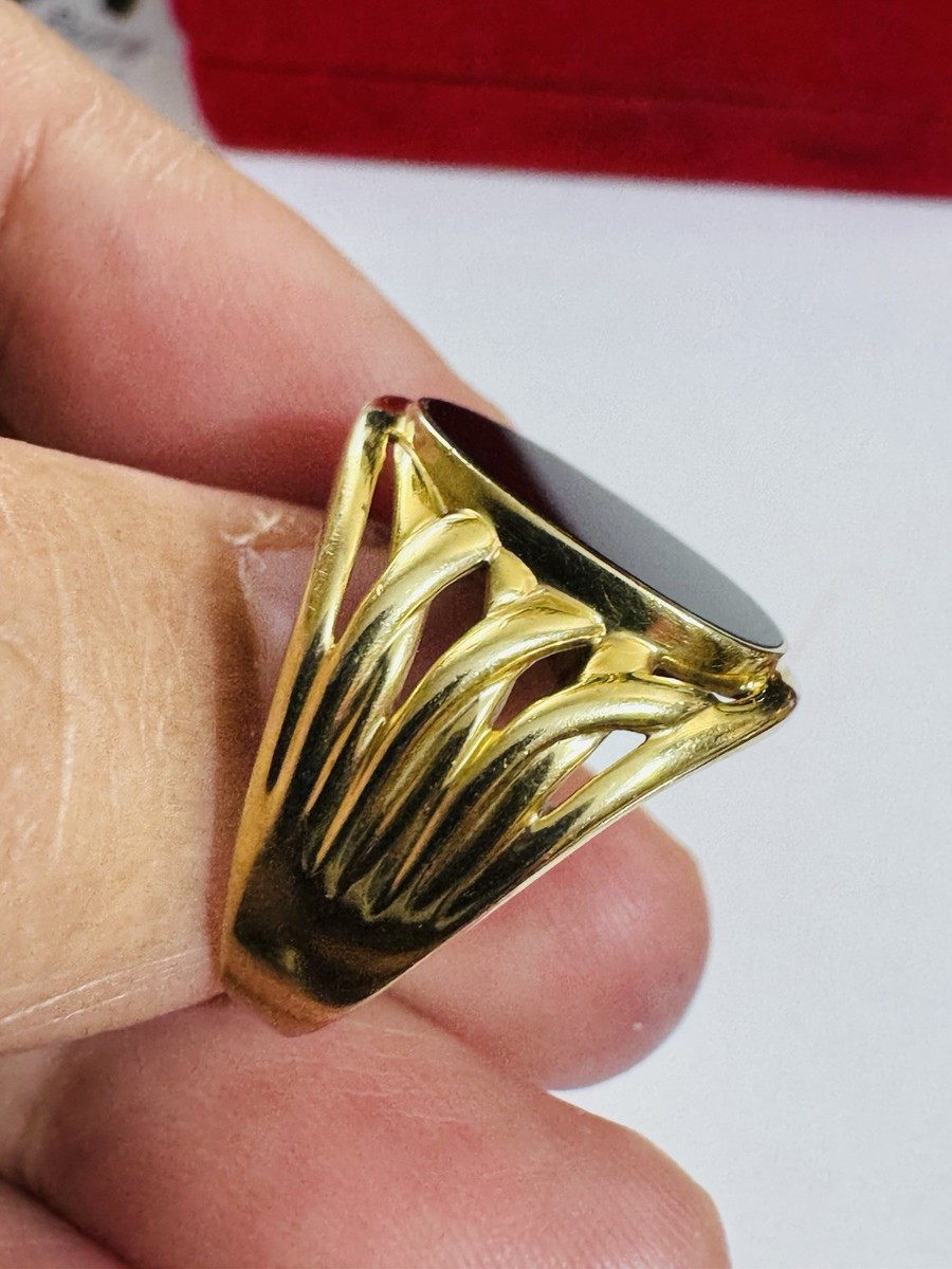 K18 750 Japan Gold Black Ring W/ Stone Unique Ring Fits 7”/7.5