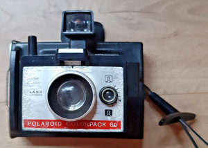 Polaroid Colorpack 80– Land Camera Instant w wrist strap + Instructions Untested