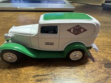 ERTL US MAIL 1932 Ford Panel Van Delivery Truck Model 1:25 Toy DIECAST