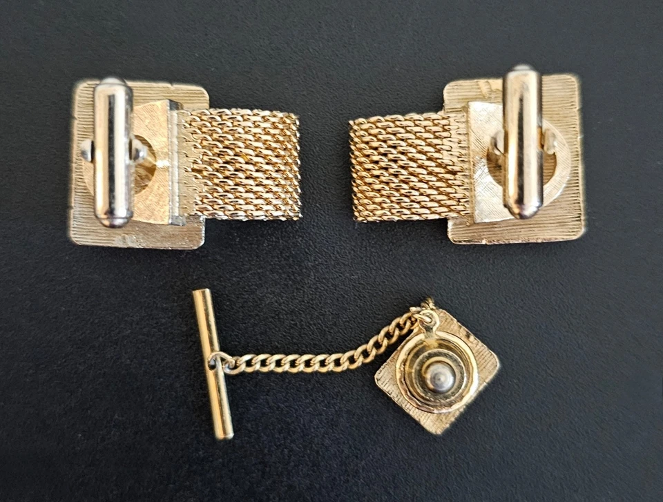 Juego de gemelos y clips de corbata envolventes vintage de jade verde cepillado tono dorado Foto 3 de 4
