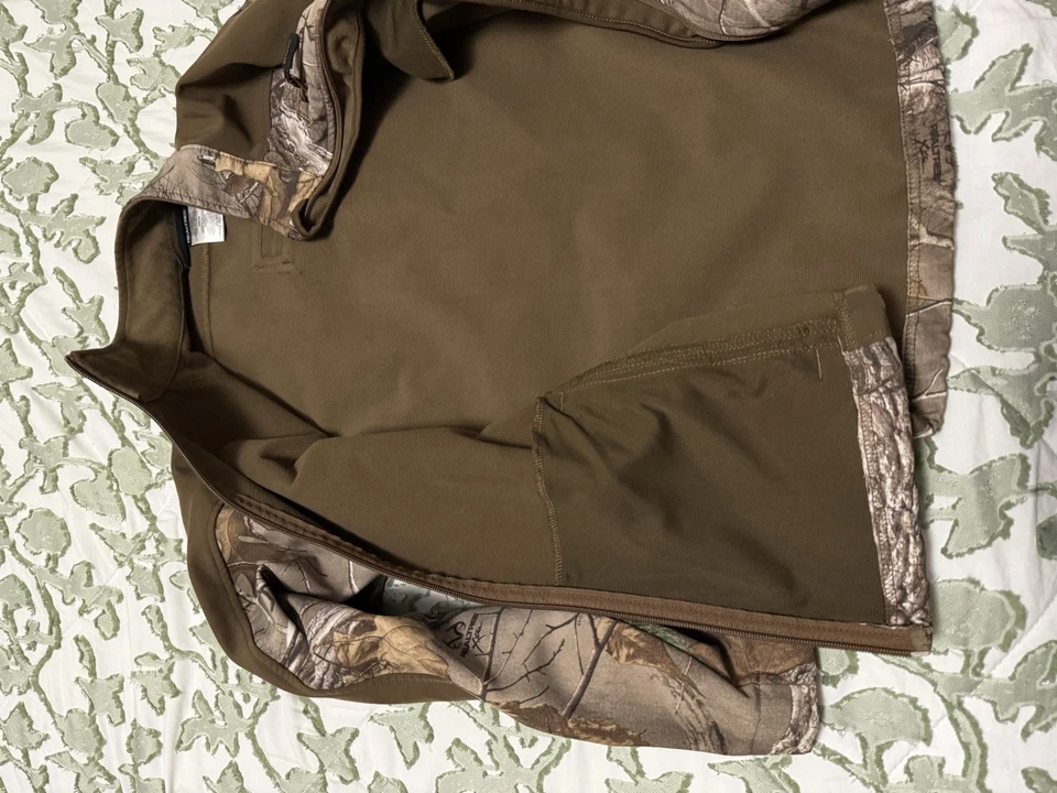 Real Tree Xtra Women’s Medium (8/10) Camo Jacket - Image 4 of 4