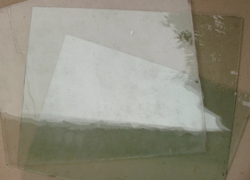 Lot de 4 vitres anciennes en verre soufflé XIXe S - Format 1P - 22 x 14 cm - Photo 3/4