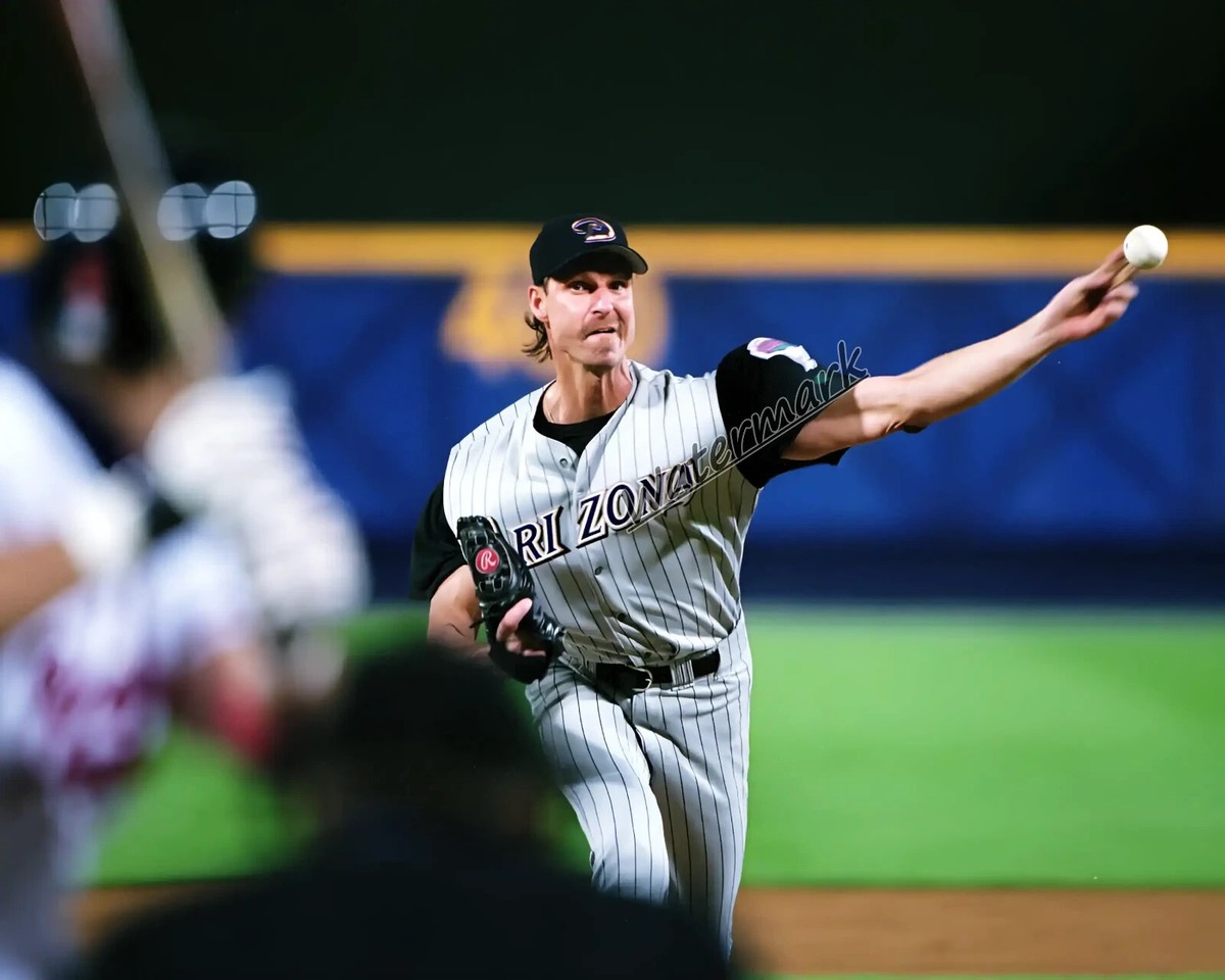 希少 Arizona Diamondbacks Randy Johnson 51番 Authentic USA製