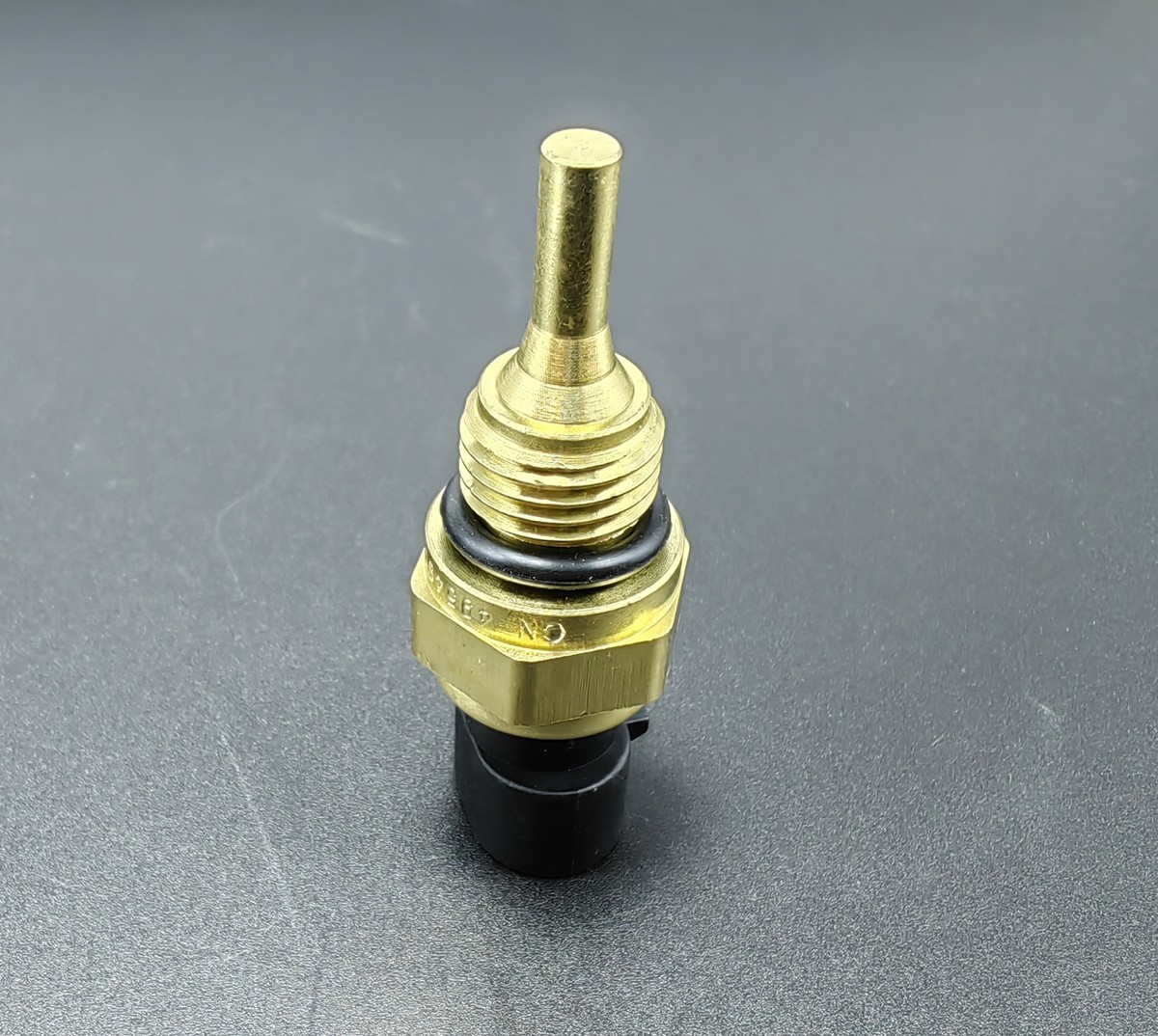OEM NEW 4954905 Cummins Coolant Oil Temperature Sensor for Dodge