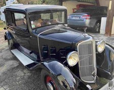 Auto Mona 4 de 1933 Couleur Noir très bon état de restauration