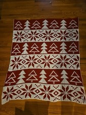 Woven Throw Blanket Christmas White Red Snowflakes Soft Winter THRESHOLD 50x60