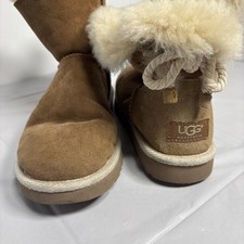 UGG Australia Selene 1006493 Womens Size 7 Chestnut Suede Sheepskin Boots