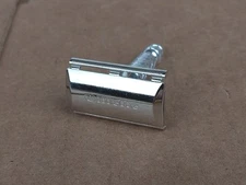 Vintage 1968 Gillette Travel Tech Logo Cap DE Safety Razor N1 Nice