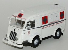 IXO,RENAULT 206 e1 Factory Ambulance, 1/43, G111N035