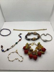 Mixed Lot Of Costume Jewelry Bracelets. 3/2