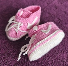 Babyschuchen Rosa/Weiß Handarbeit Gebraucht Top Zustand