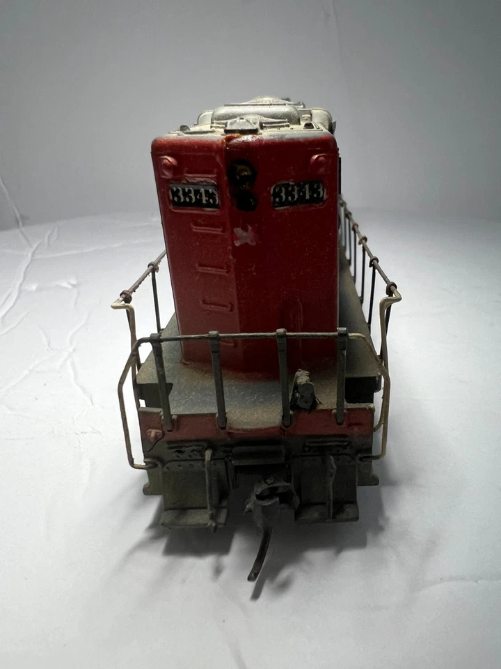 Athearn HO Scale Cotton Belt Diesel Dummy #3343 - Image 4 of 4
